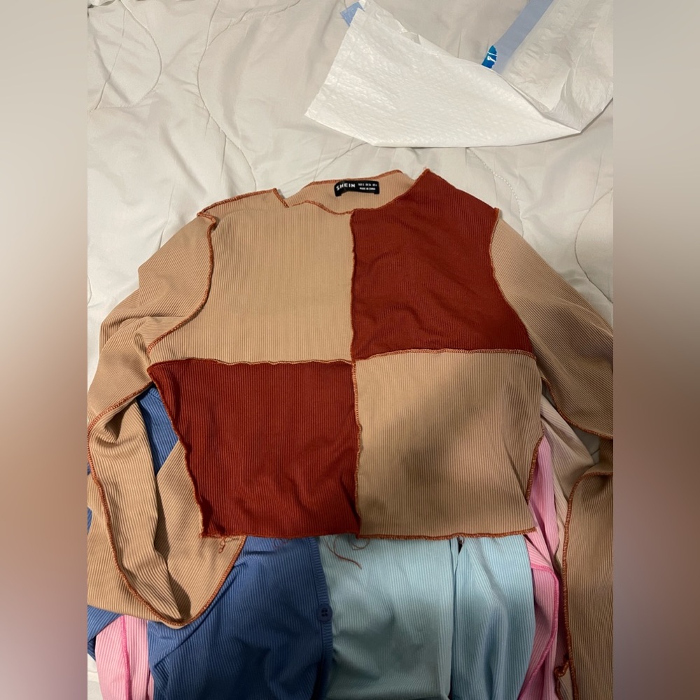 SHEIN cropped long sleeve shirts size small
